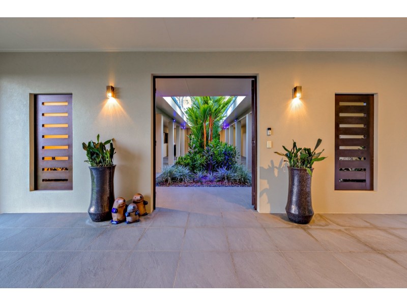 26 Collins Avenue, Edge Hill QLD 4870