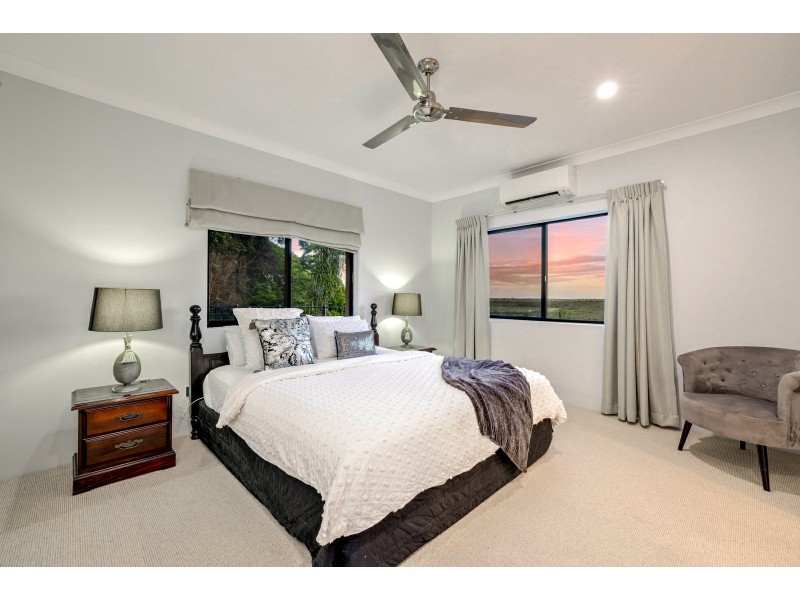 26 Collins Avenue, Edge Hill QLD 4870