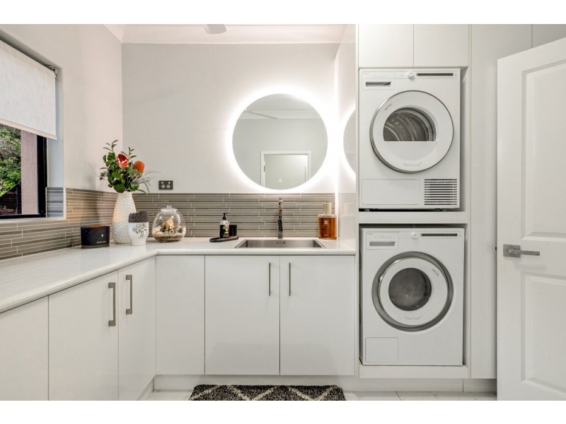 26 Collins Avenue, Edge Hill QLD 4870