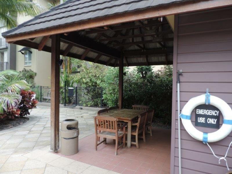 1401/2 Greenslopes Street, Cairns North QLD 4870
