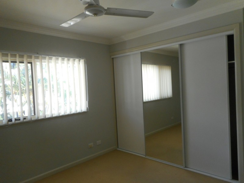 4/5 Lily Street, Cairns North QLD 4870