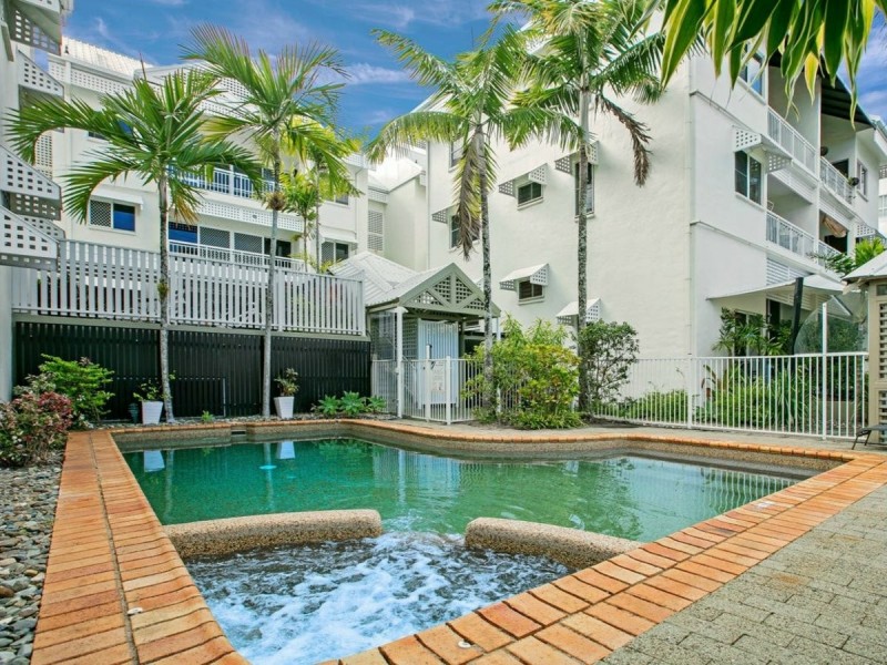 9/14 Upward Street, Cairns North QLD 4870