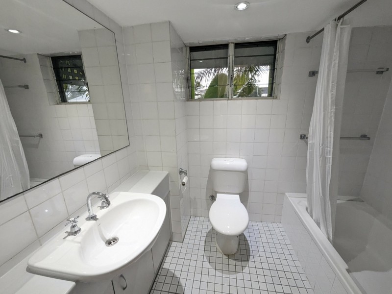 9/14 Upward Street, Cairns North QLD 4870
