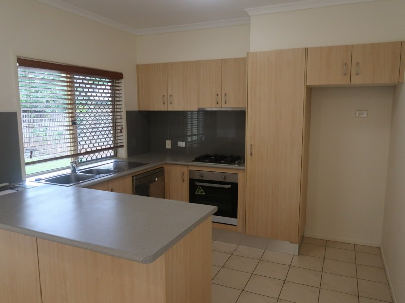 5 Sherwood Close, Brinsmead QLD 4870