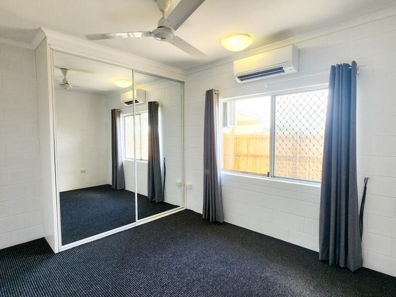 8/74 Swallow Street, Mooroobool QLD 4870