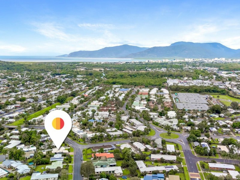 2 Redwood Street, Whitfield QLD 4870