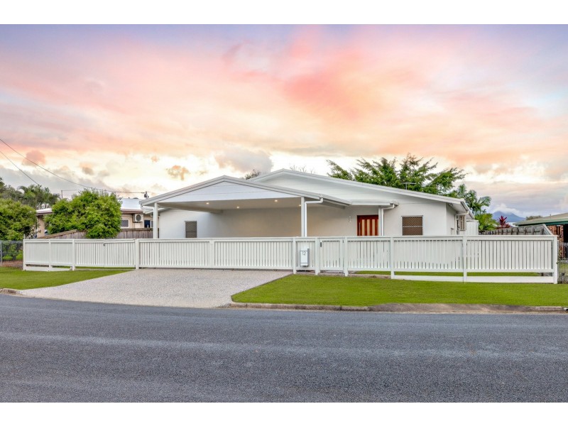 12 Winfield Street, Whitfield QLD 4870