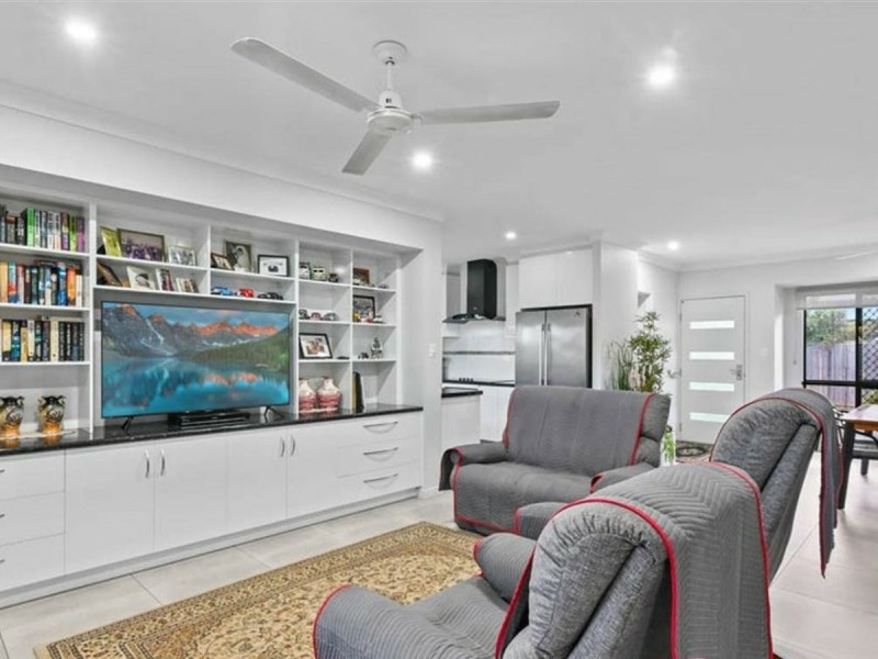 51 Ainslie Place, Smithfield QLD 4878