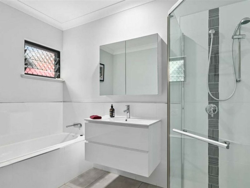 51 Ainslie Place, Smithfield QLD 4878