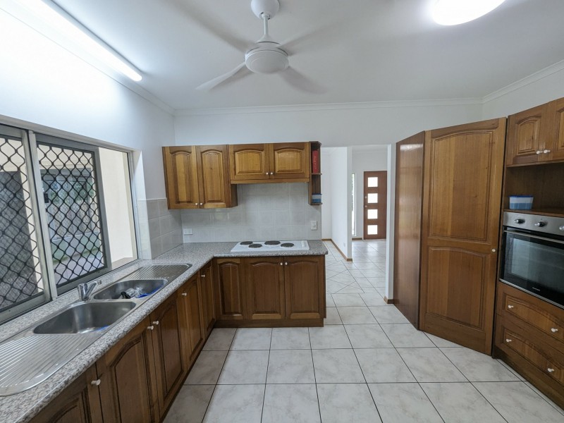 58 Barnes Street, Earlville QLD 4870