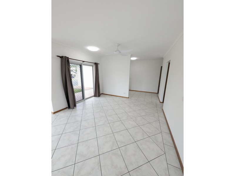 58 Barnes Street, Earlville QLD 4870