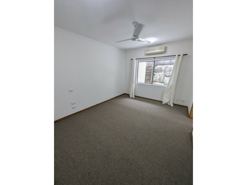 58 Barnes Street, Earlville QLD 4870