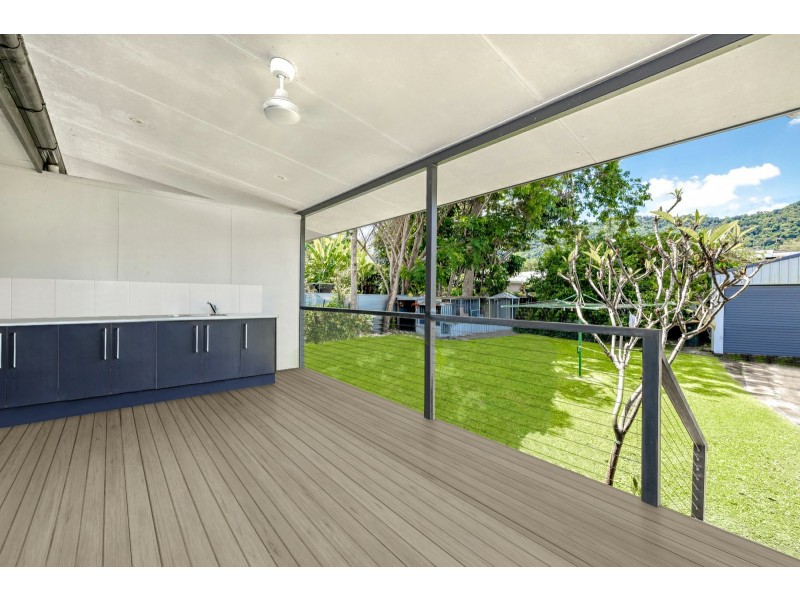 196 Greenslopes Street, Edge Hill QLD 4870