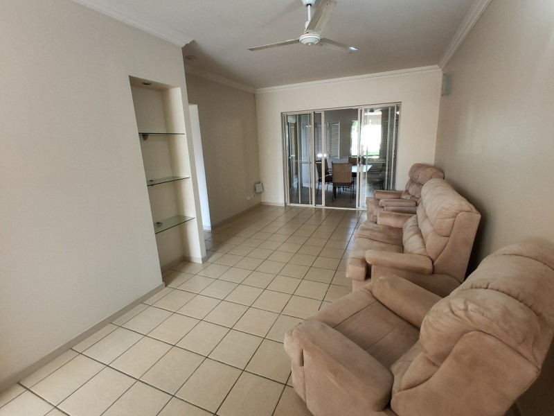 209/2-8 Centenary Close, Manoora QLD 4870