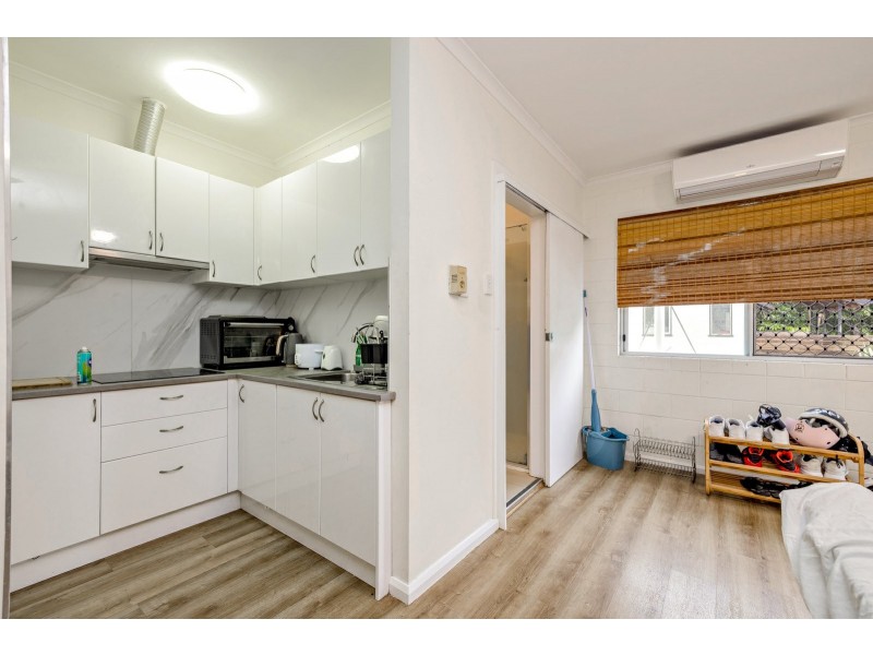 91 Digger Street, Cairns North QLD 4870
