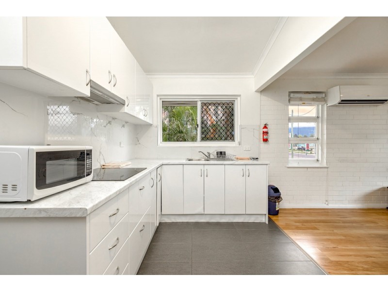 91 Digger Street, Cairns North QLD 4870