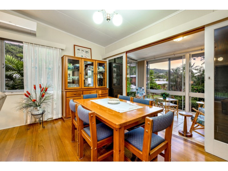 22 Bradford Street, Whitfield QLD 4870
