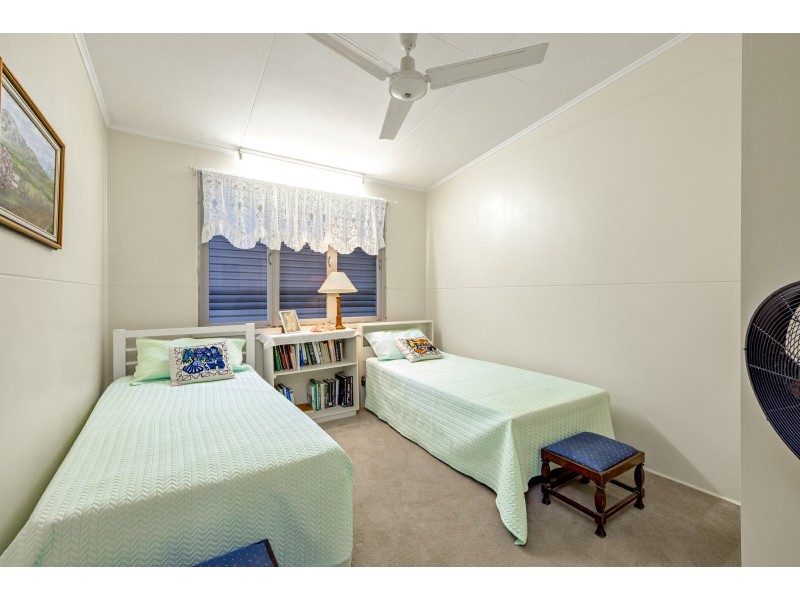 22 Bradford Street, Whitfield QLD 4870