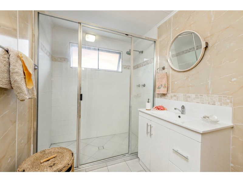 22 Bradford Street, Whitfield QLD 4870