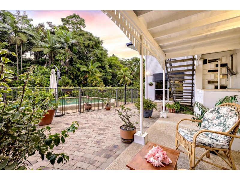 22 Bradford Street, Whitfield QLD 4870