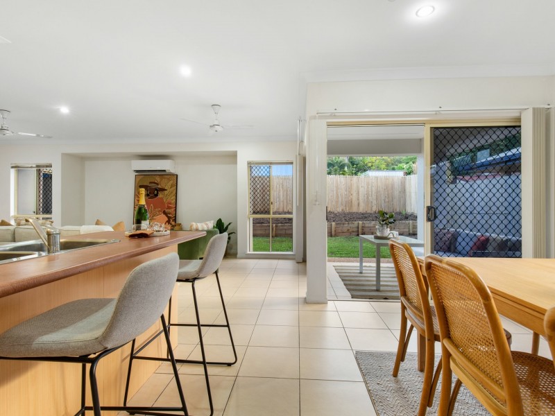 24 Chesterfield Close, Brinsmead QLD 4870