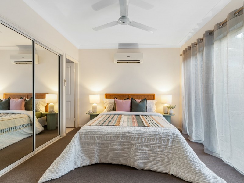24 Chesterfield Close, Brinsmead QLD 4870