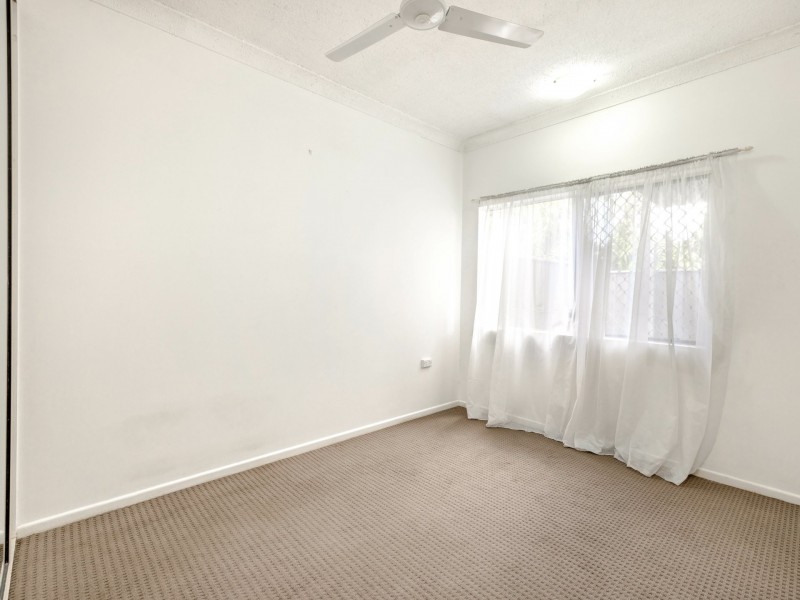 1/21 Creedy Street, Westcourt QLD 4870