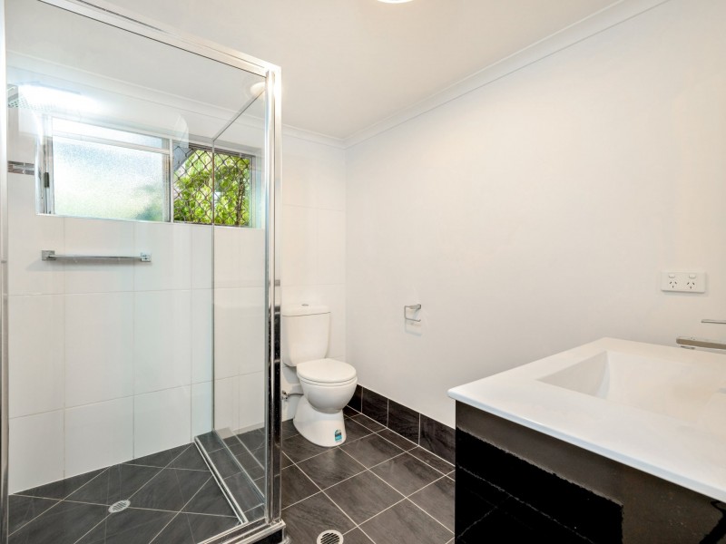 1/21 Creedy Street, Westcourt QLD 4870