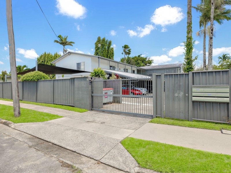 1/21 Creedy Street, Westcourt QLD 4870