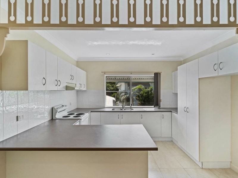 13/34 Springfield Crescent, Manoora QLD 4870