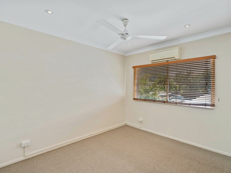 13/34 Springfield Crescent, Manoora QLD 4870