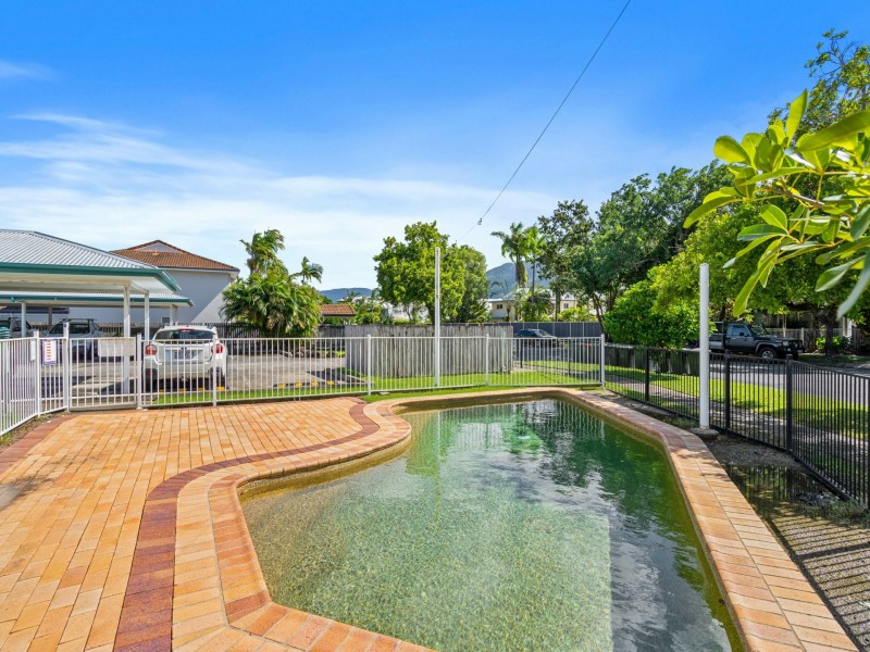 13/34 Springfield Crescent, Manoora QLD 4870