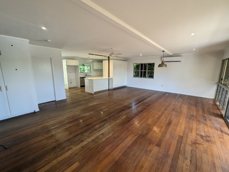 14 Blue Hills Crescent, Freshwater QLD 4870
