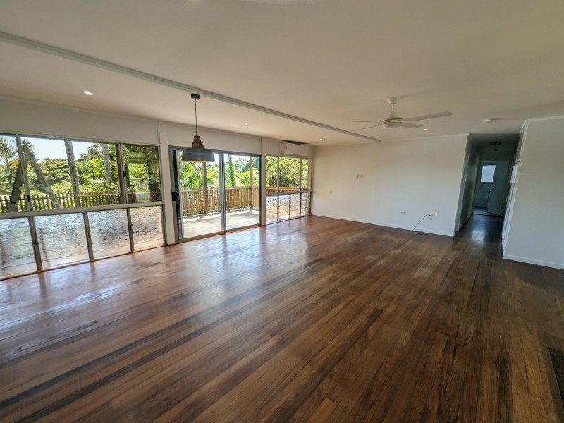 14 Blue Hills Crescent, Freshwater QLD 4870