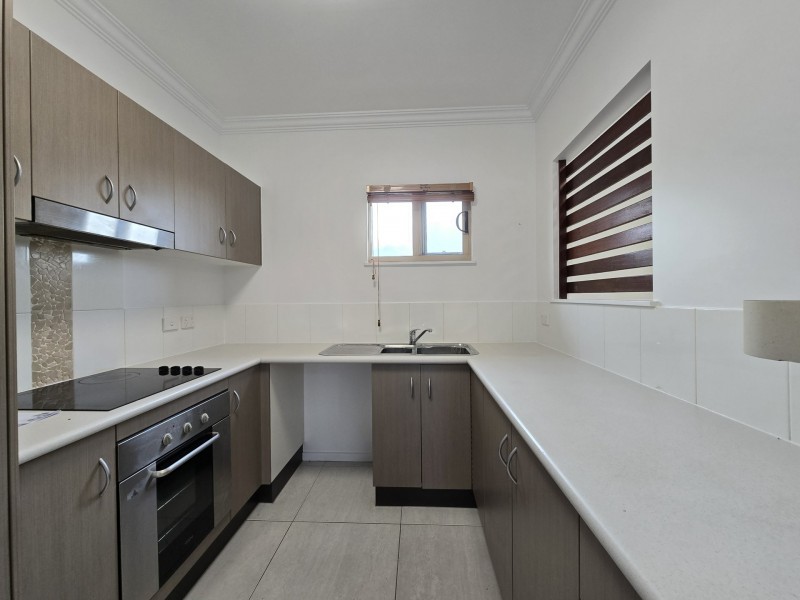 126/22 Ward Street, Mooroobool QLD 4870