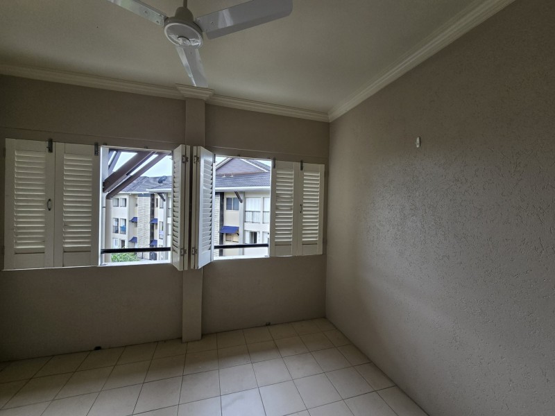 126/22 Ward Street, Mooroobool QLD 4870