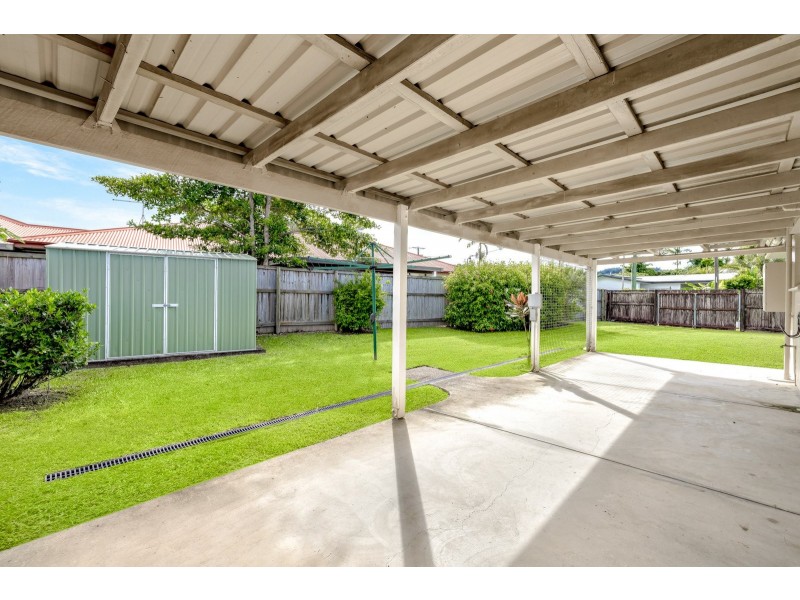 1/1 Redwood Street, Whitfield QLD 4870