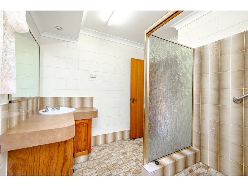 1/1 Redwood Street, Whitfield QLD 4870