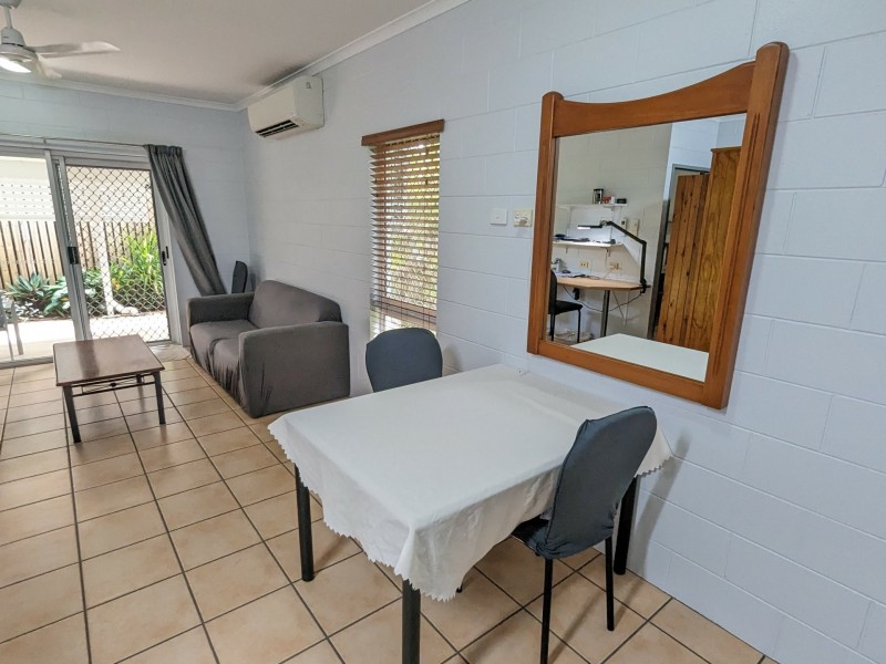 2/66 Little Street, Manunda QLD 4870