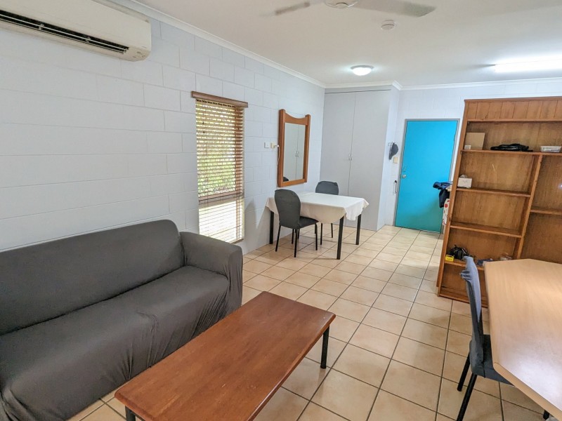 2/66 Little Street, Manunda QLD 4870