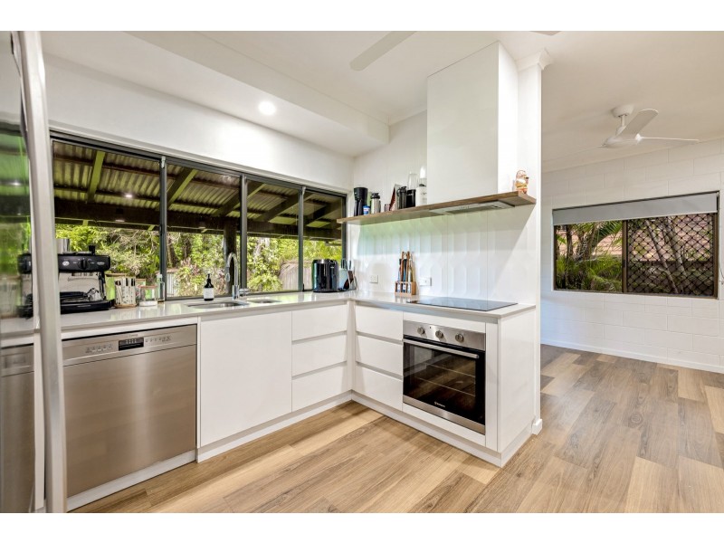 36-42 Trundle Terrace, Whitfield QLD 4870