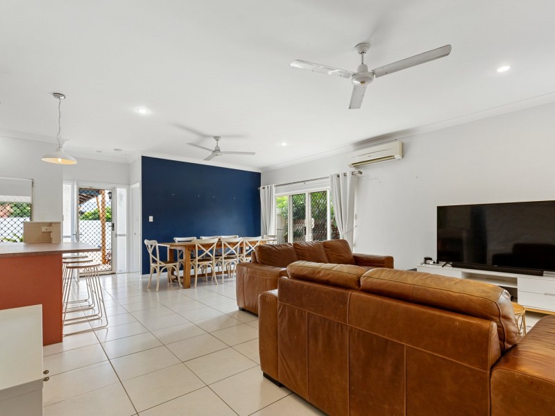 81 Michaelangelo Drive, Redlynch QLD 4870