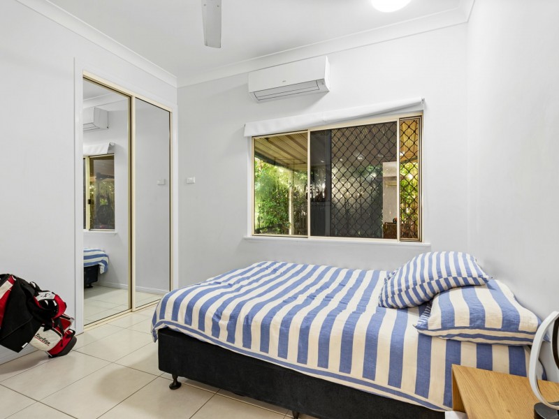 81 Michaelangelo Drive, Redlynch QLD 4870