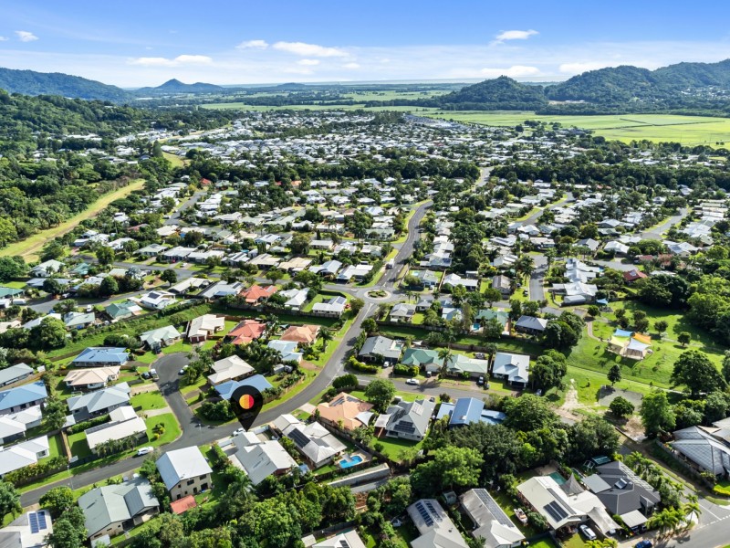 81 Michaelangelo Drive, Redlynch QLD 4870