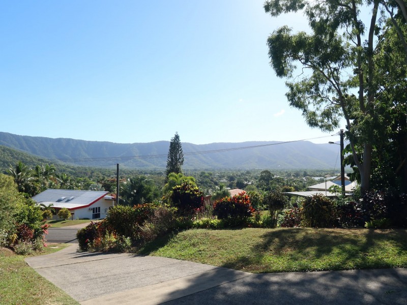 4A Wakunai Close, Trinity Beach QLD 4879