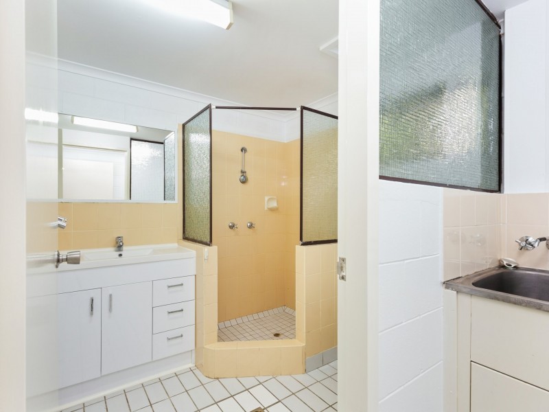 4/21 Cedar Road, Palm Cove QLD 4879