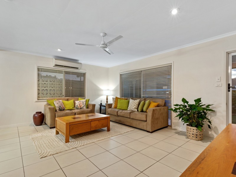 18 Card Avenue, Manunda QLD 4870