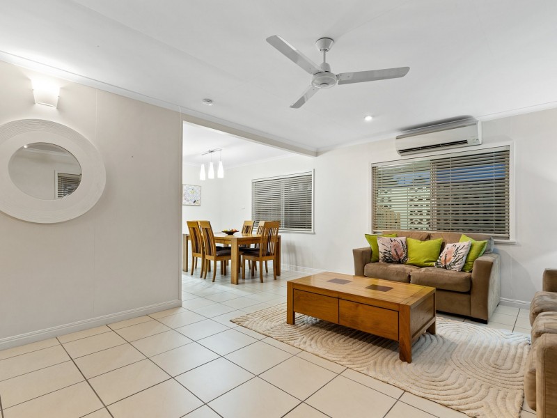 18 Card Avenue, Manunda QLD 4870