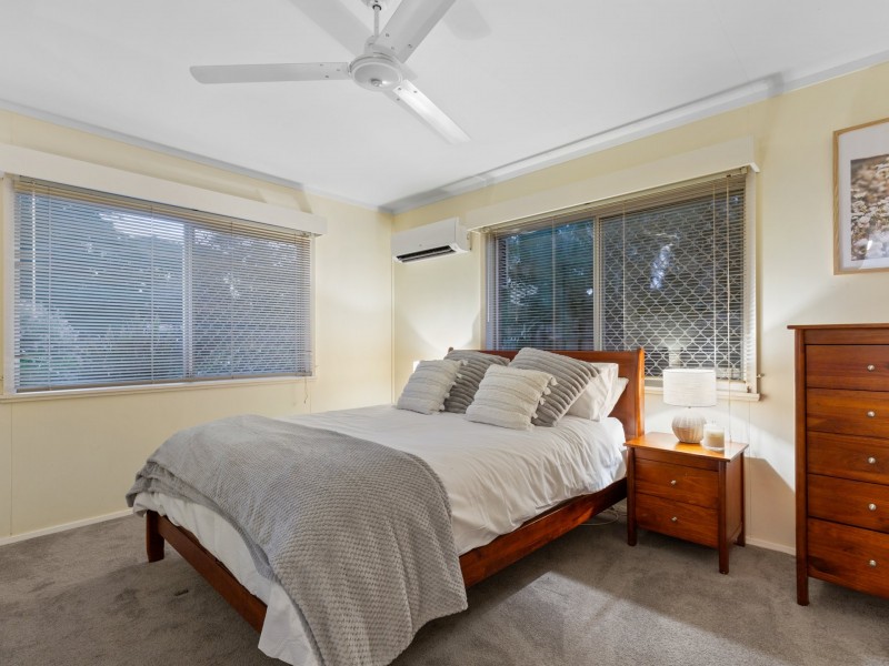 18 Card Avenue, Manunda QLD 4870