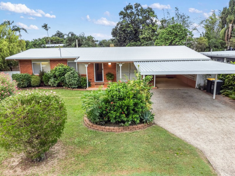 18 Card Avenue, Manunda QLD 4870